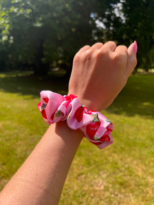 Strawberry Bow Scrunchie